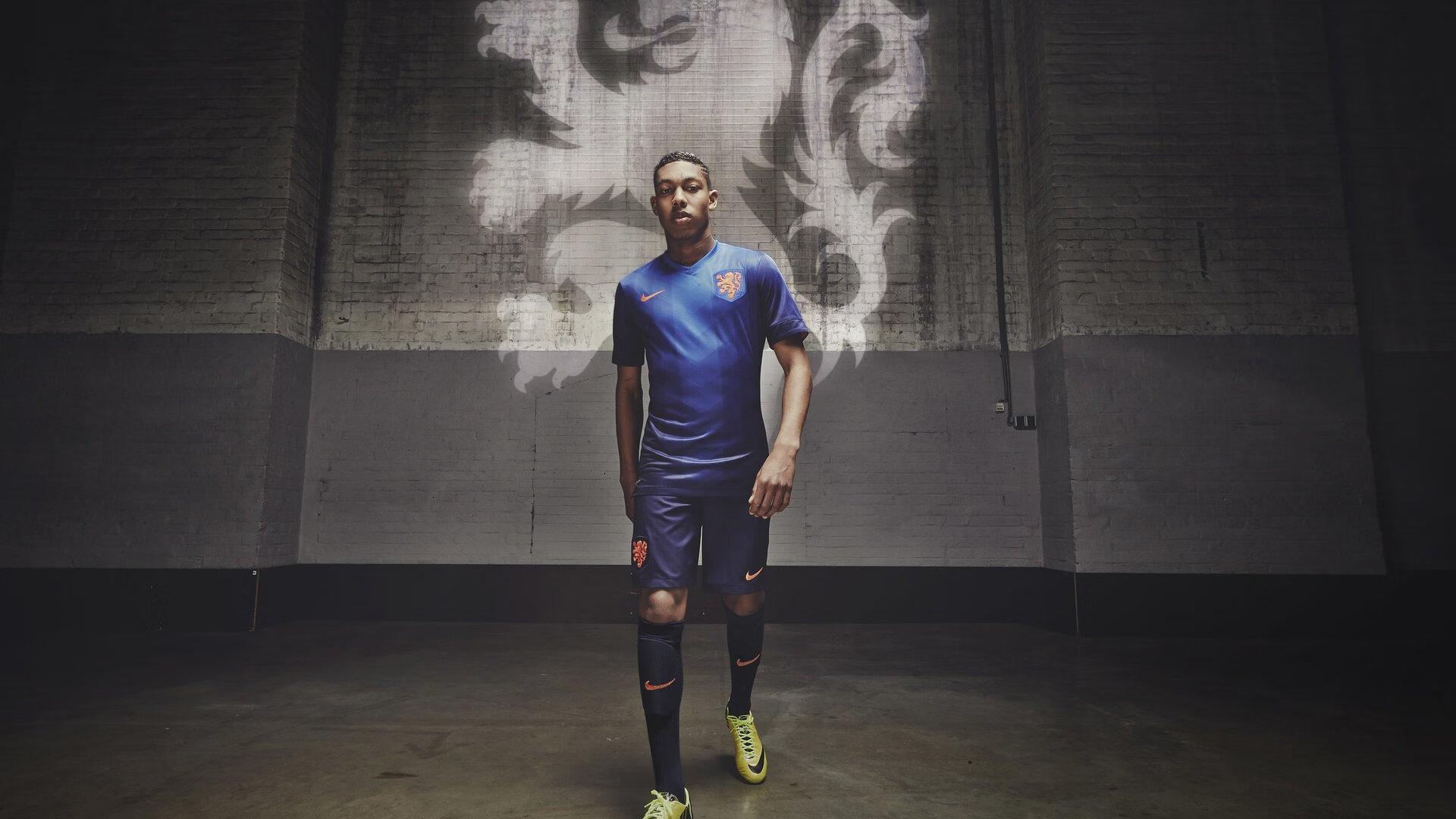 双星闪耀洛城！戴维斯韦少同砍30+10，扛起湖人进攻大旗